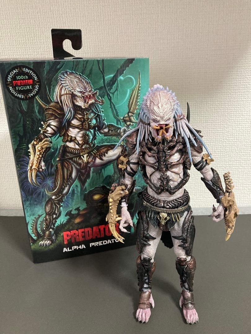 ネカ　NECA アルファ プレデター　アルティメット