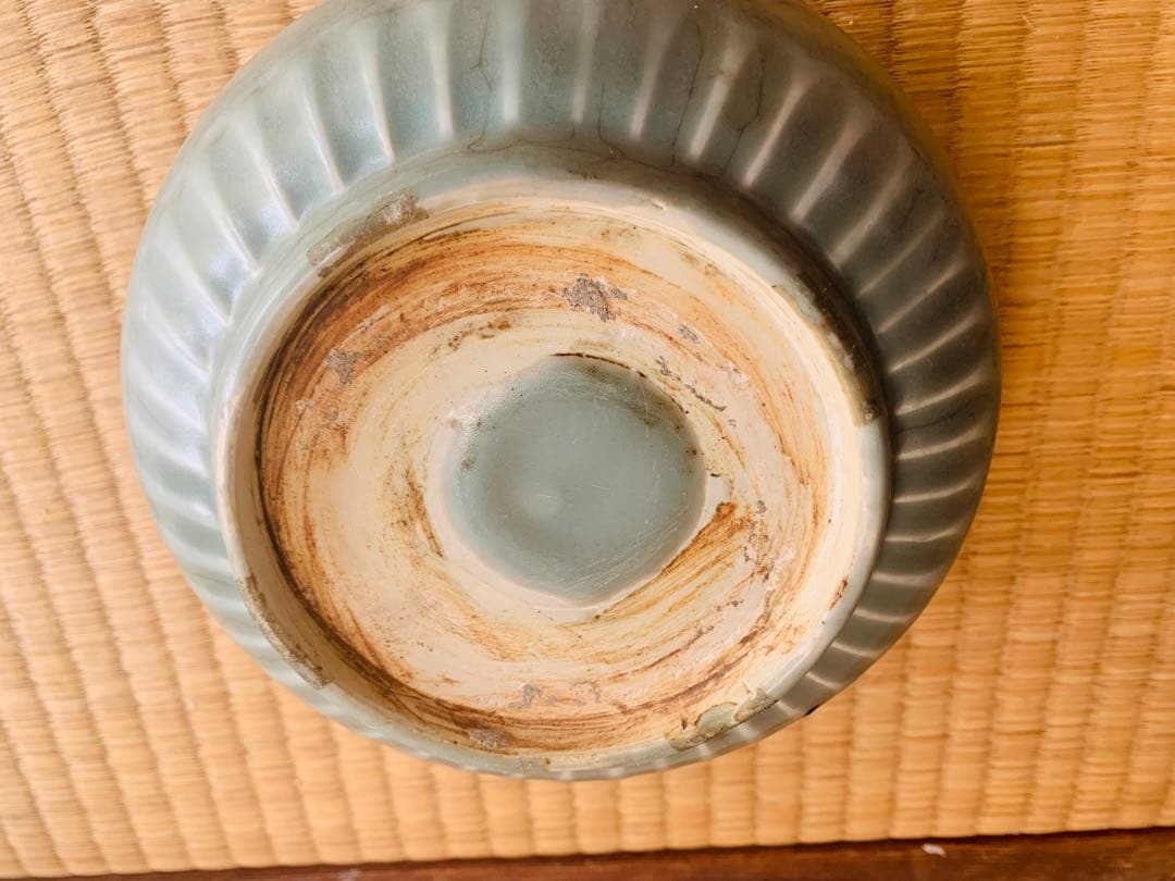 中国蓮花紋様青磁鉢