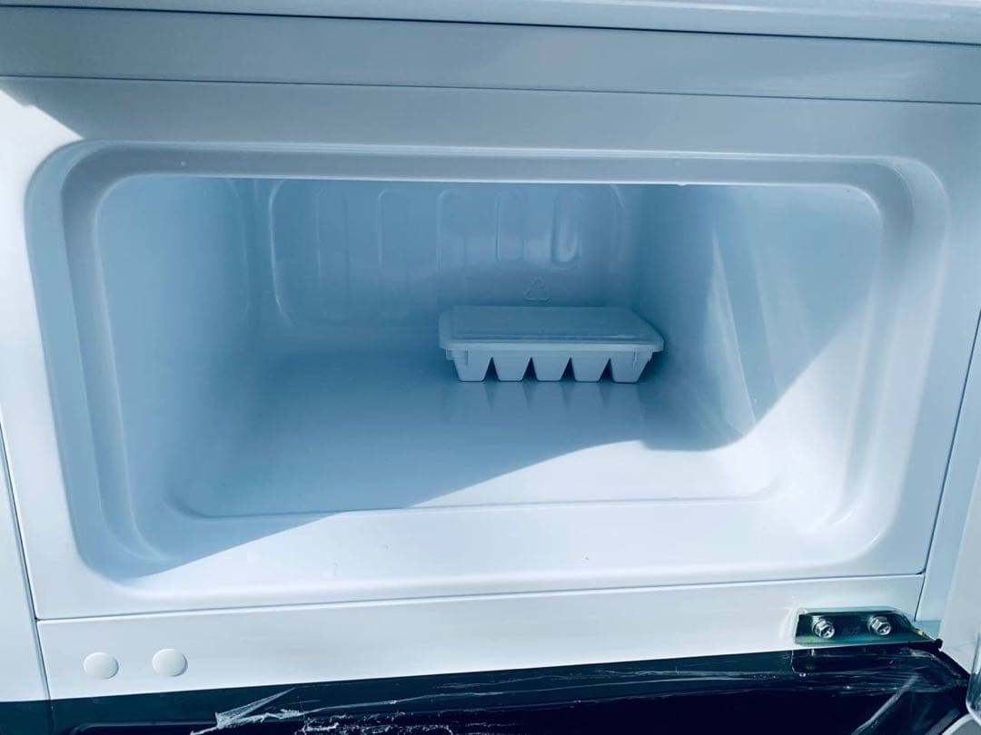 ♻️送料設置無料　Hisense 2ドア冷凍冷蔵庫　HR-B95A