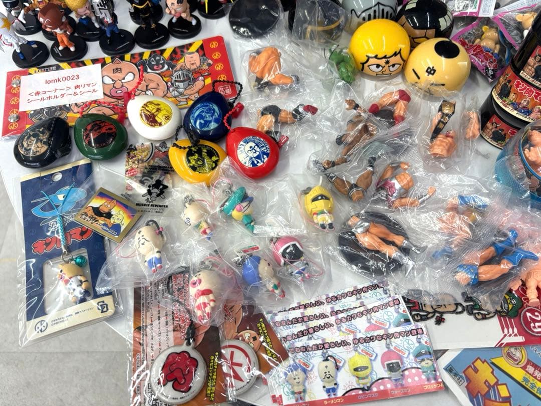 キン肉マン　フィギュア　キン消し　ソフビ　グッズ　他　大量まとめ