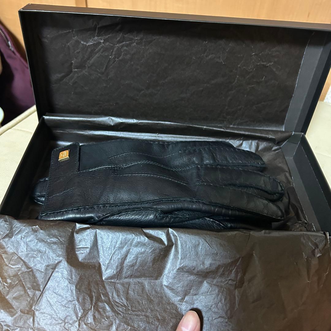 GUCCI ロゴプレートレザーグローブ 革手袋 ブラック