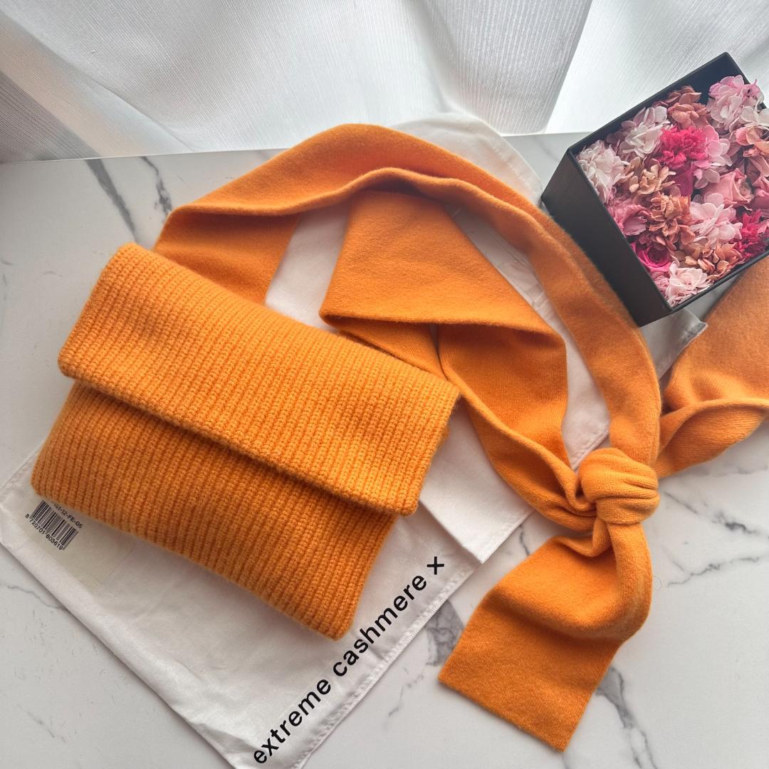 【極美品】Extreme Cashmere　ショルダーバッグ　オレンジ　カシミヤ