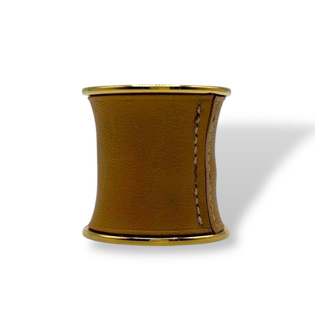 エルメス シリンダー スカーフリング 筒型 レザー巻き