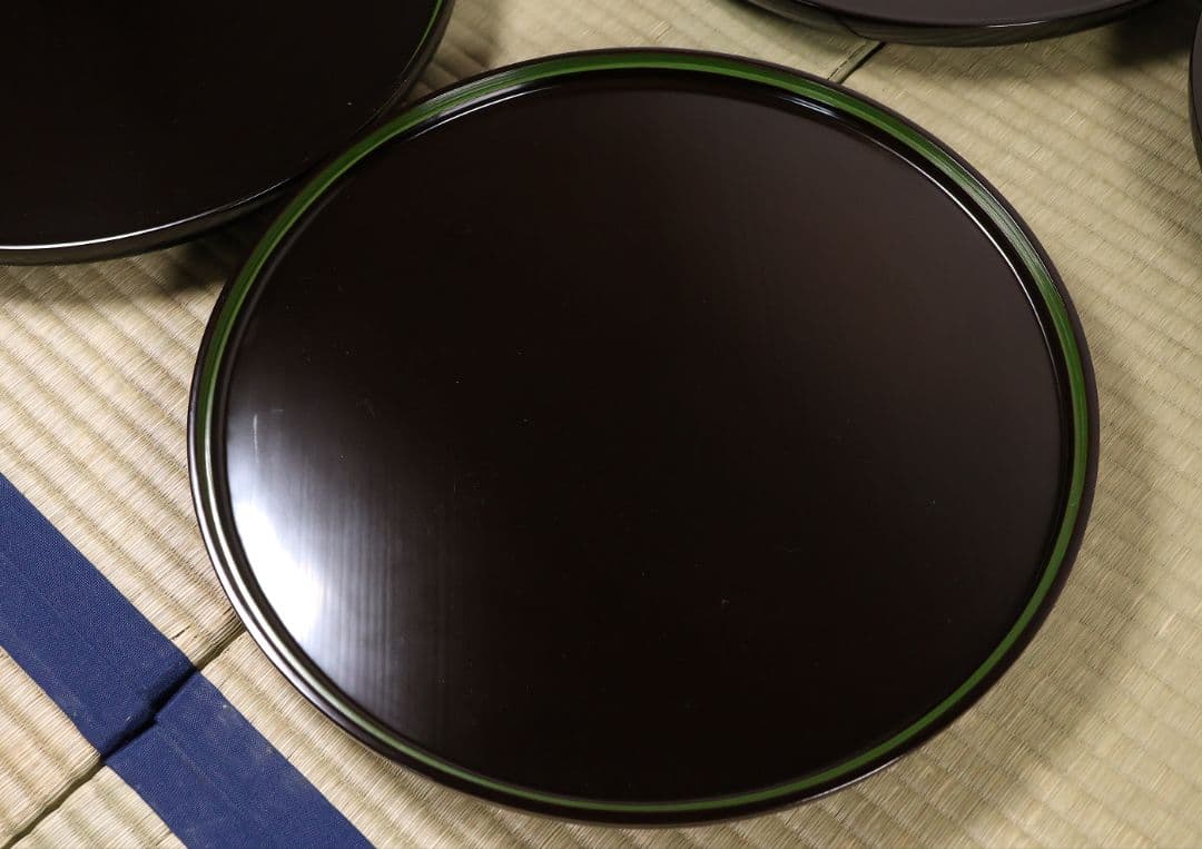 輪島塗 本堅地 黒塗 縁青漆 足付 丸膳 37.8cm 六客 木製【CM382