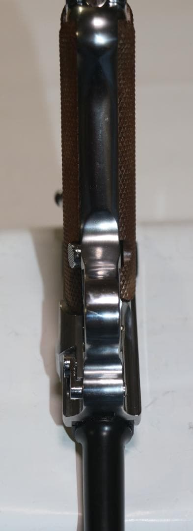 MGC製ABS樹脂モデルガン ルガー Ｐ－０８フレームシルバー　　SPG合法品