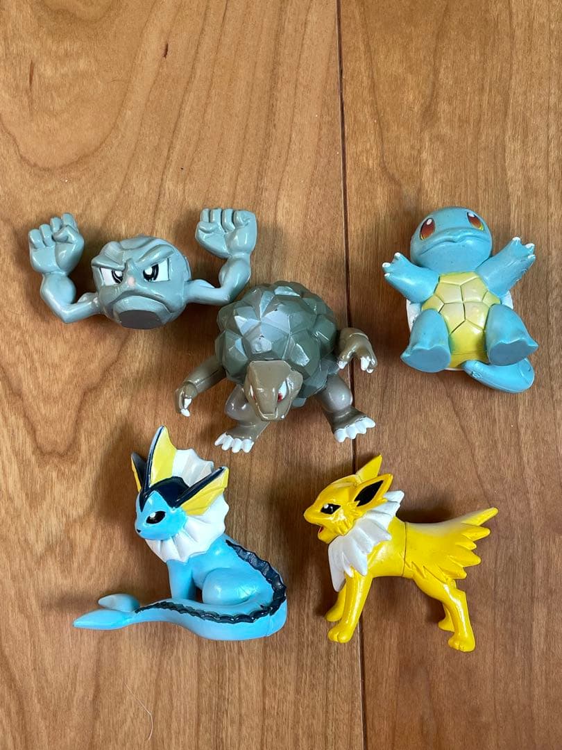 ポケットモンスター　ポケモン　モンコレ　Pokemon カブトプス　シャワーズ