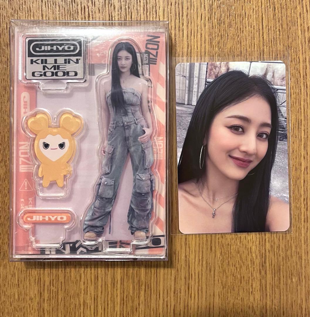 ZONE ジヒョ　アクスタ　アクリルフォトカードスタンド　トレカ　TWICE