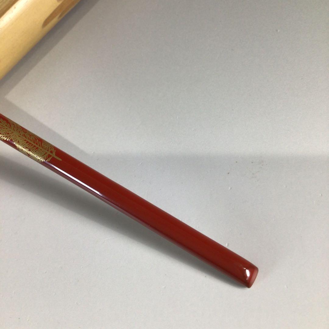 Ｐ７２４　茶杓　『大徳寺　藤井誡堂』『銘　松風』『朱塗』『松蒔絵』　共箱　茶道具