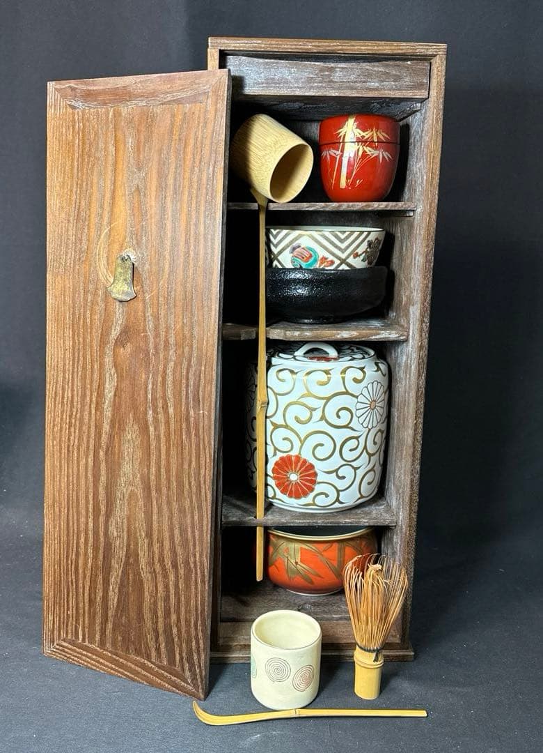 F08 送料無料　桑短冊茶箱　茶道具　抹茶碗　水指　建水　蓋置　棗　茶匙