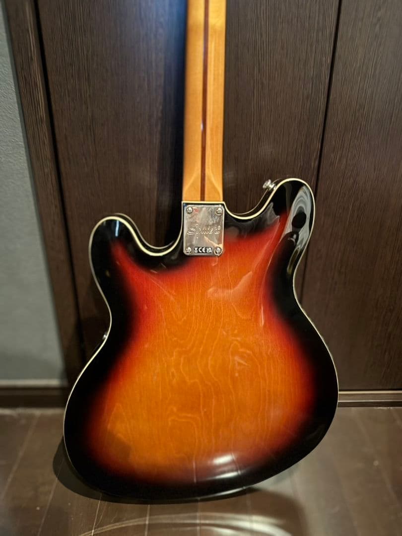Squier Starcaster サンバースト