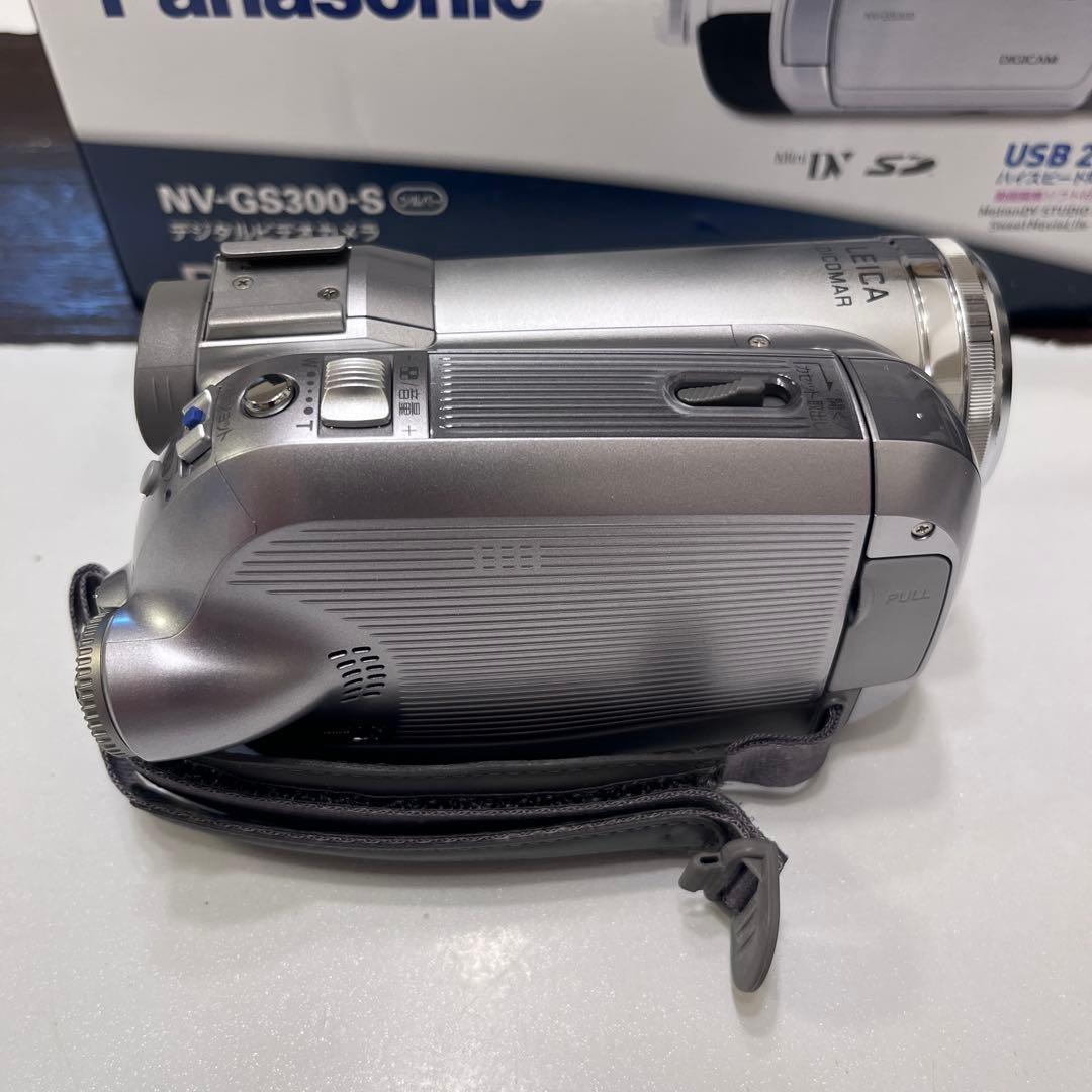 パナソニック NV-GS300-S シルバー デジタルビデオカメラ ミニDV