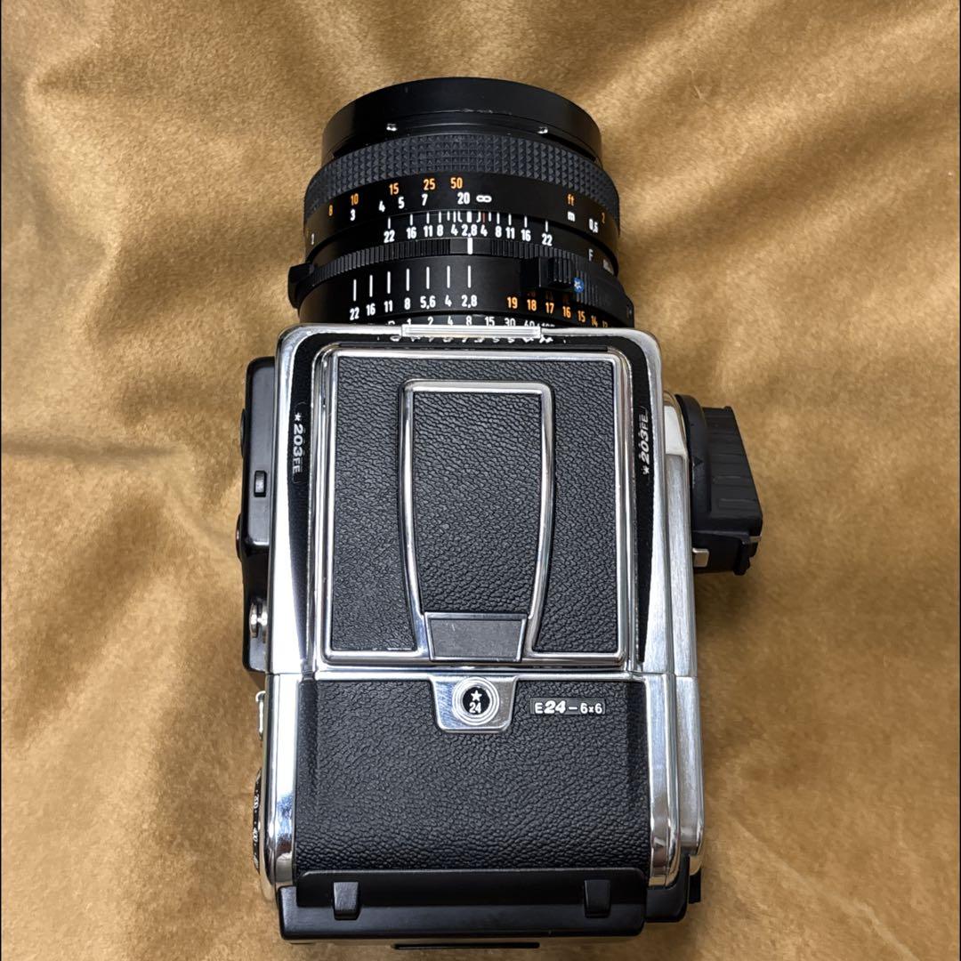 Hasselblad 203FE + FE 80mm F2.8 ＋E24 6x6