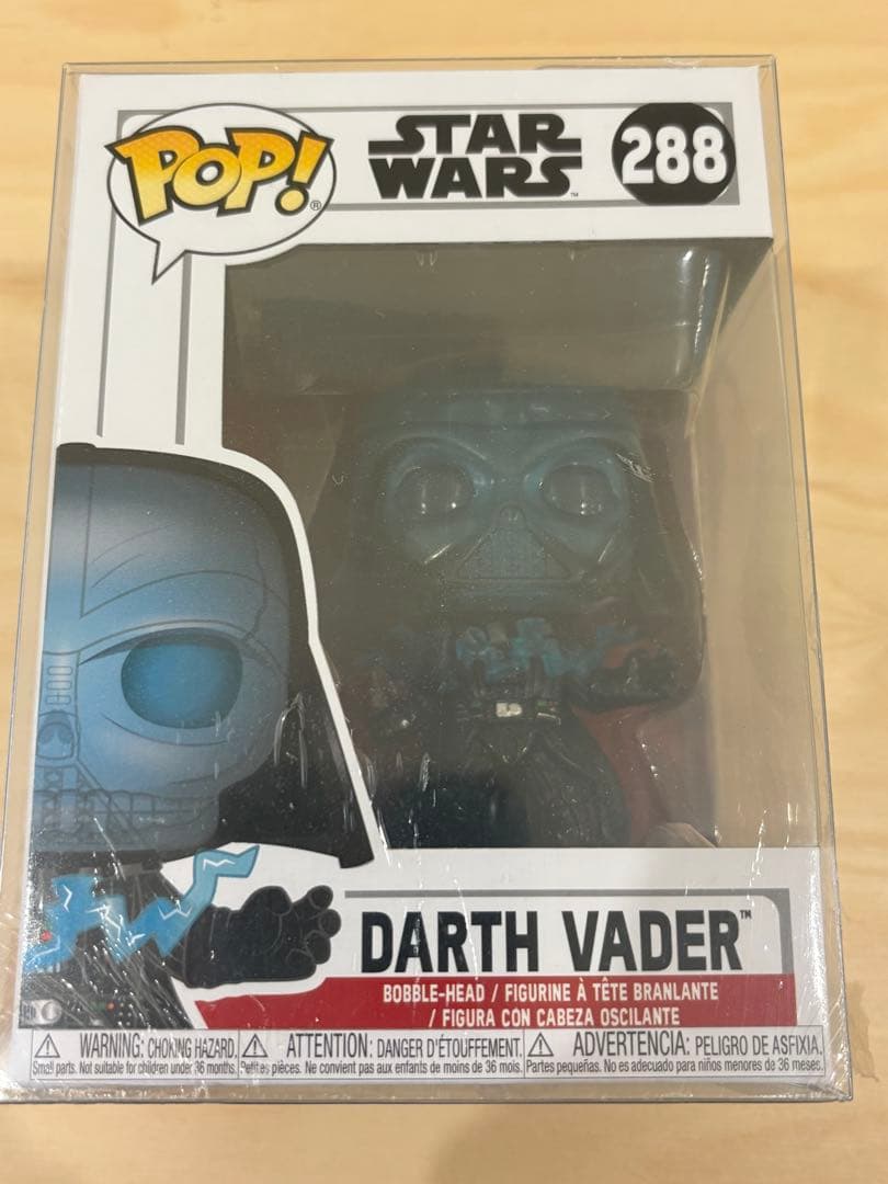 【新品　限定品含】Funko popスターウォーズフィギュア 3体　保護ケース付