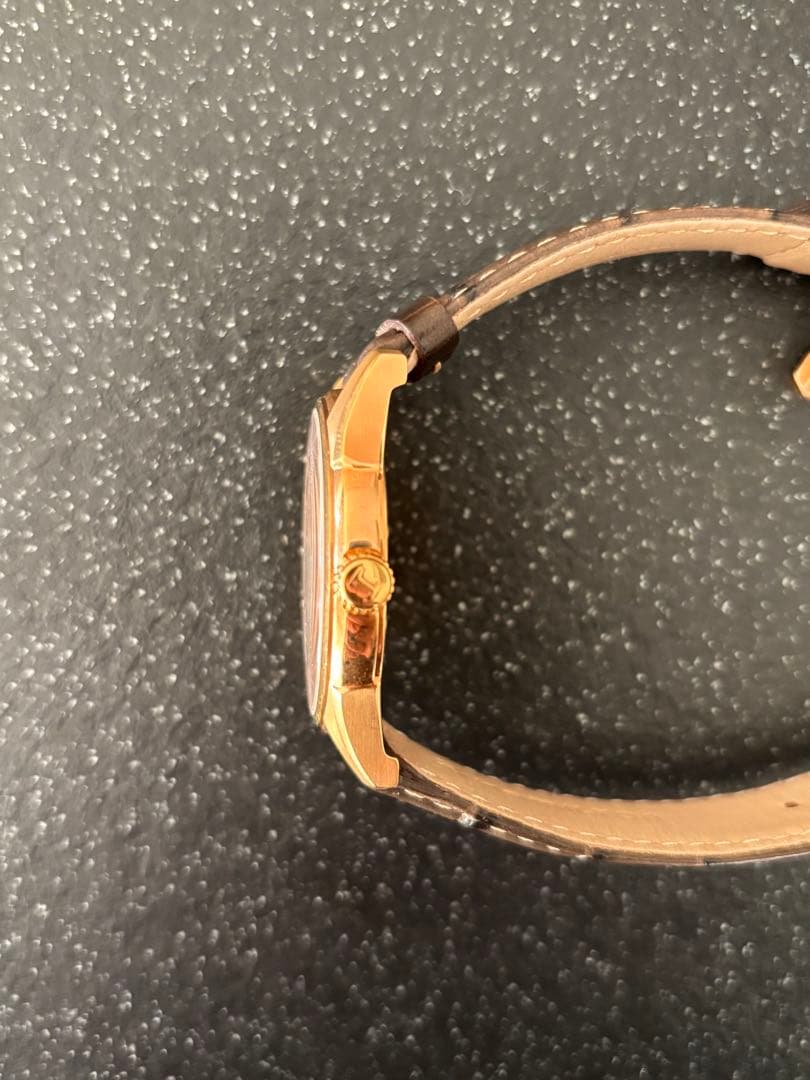 ハミルトン ジャズマスター シンライン スモールセコンド クォーツ