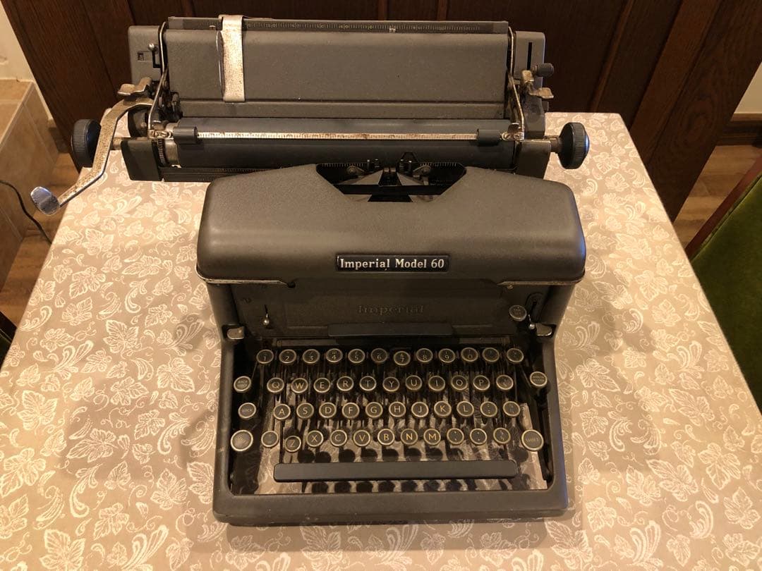 希少品❗️イギリス製　インペリアル　タイプライター　モデル60 アンティーク