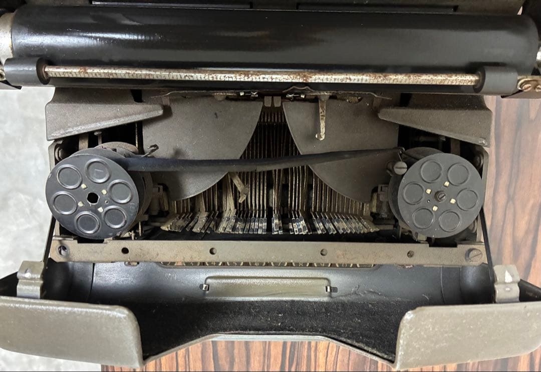 希少品❗️イギリス製　インペリアル　タイプライター　モデル60 アンティーク