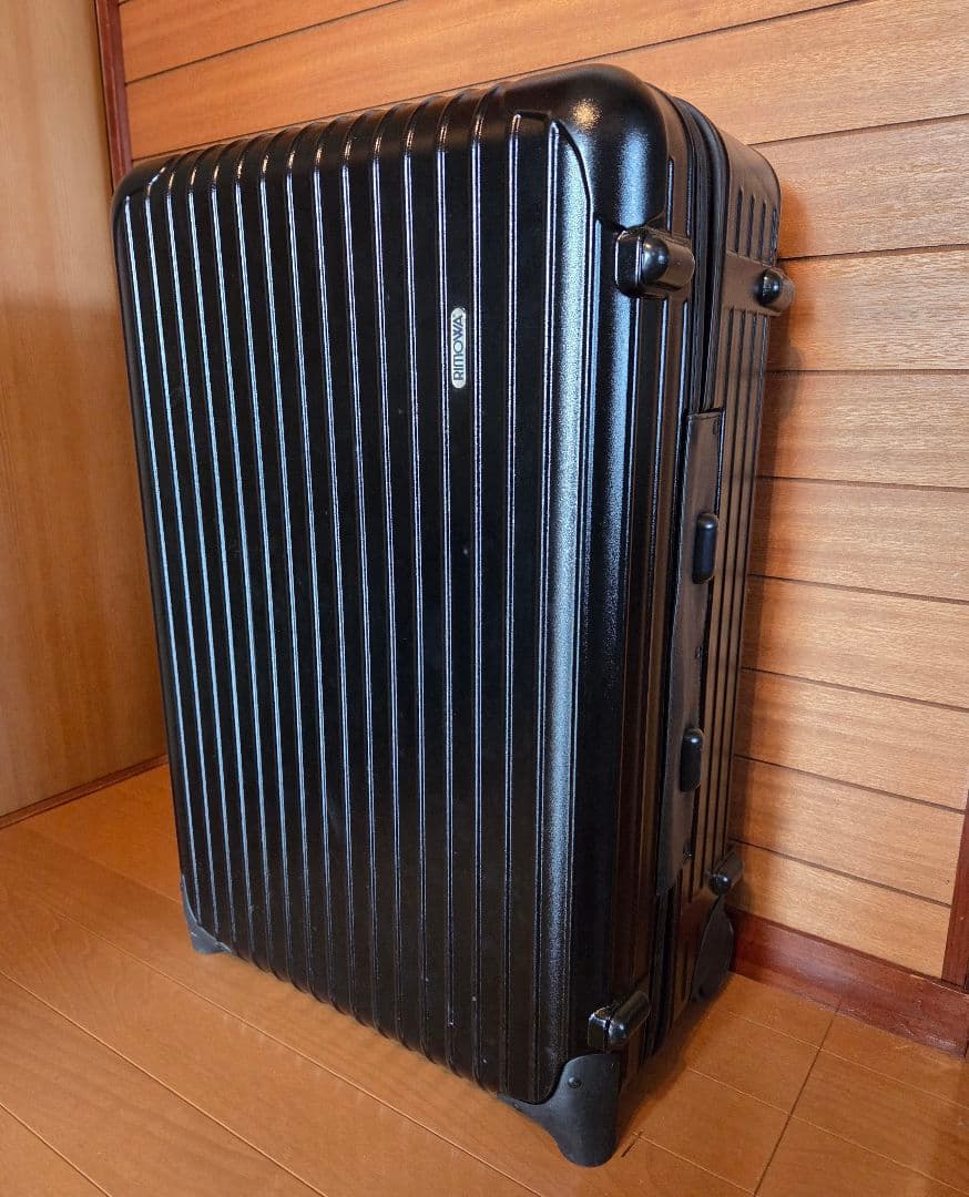 RIMOWA ブラック キャリーケース 63L