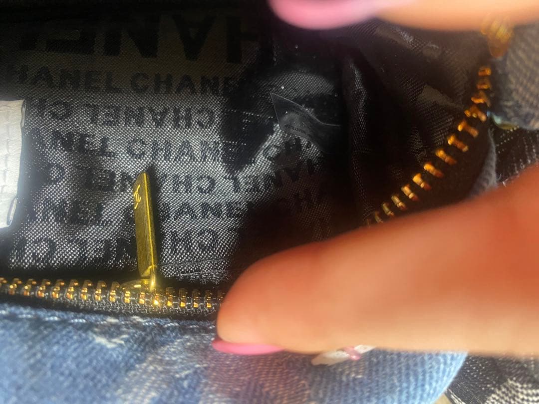 CHANEL デニム ロゴショルダーバッグ　ノベルティ