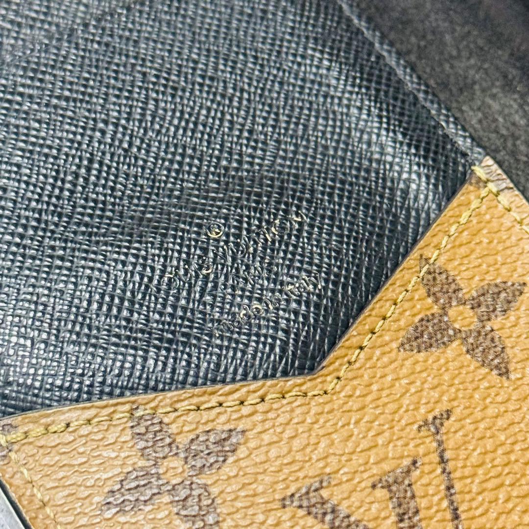 【美品】 ルイヴィトン iPhone15pro フォリオ モノグラムリバース