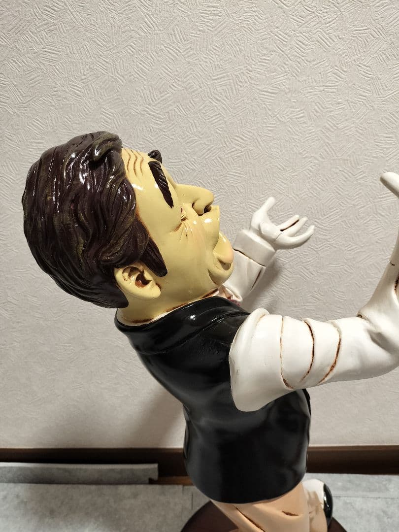 ワインホルダー マイ　ボトル・ホルダー置物 人物 給仕 ソムリエ ワインラック