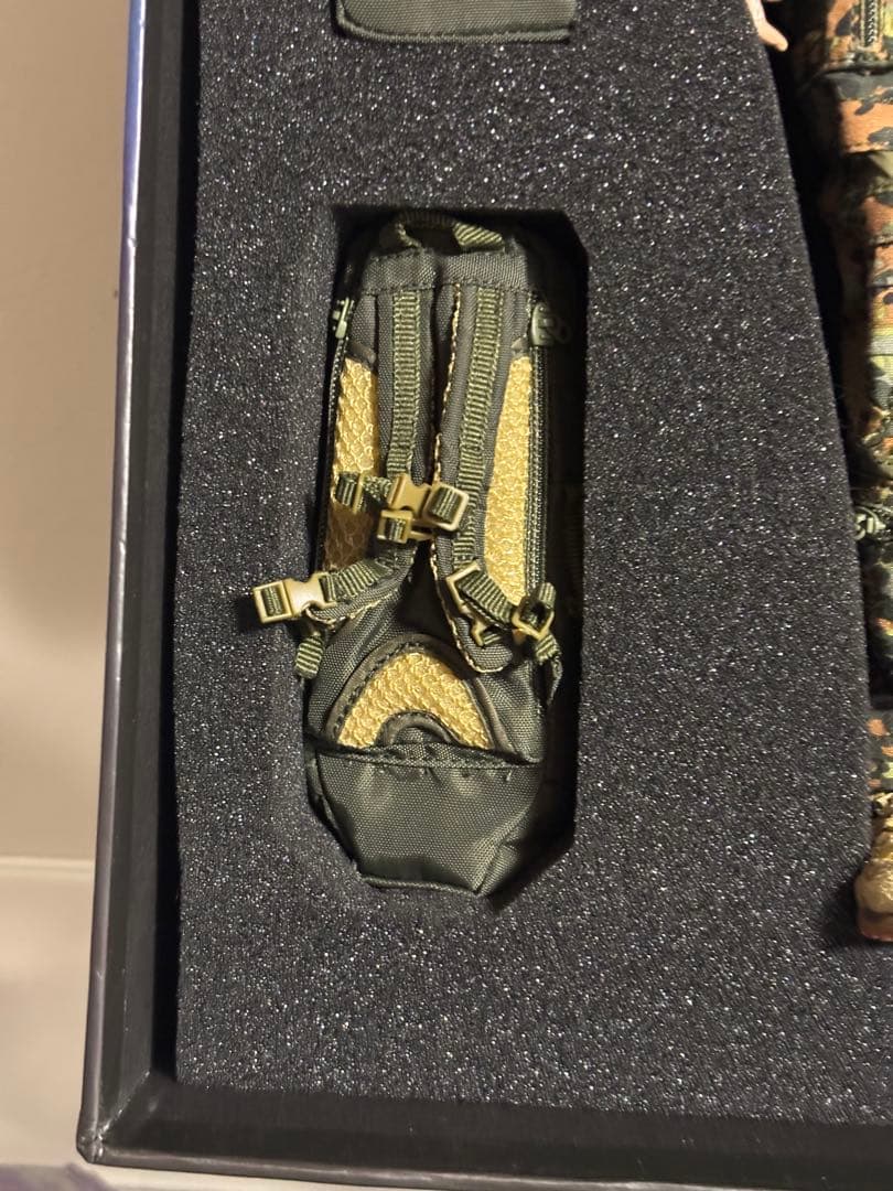 FLECKTARN KERR 1/6スケール女性兵士ミリタリー フィギュア