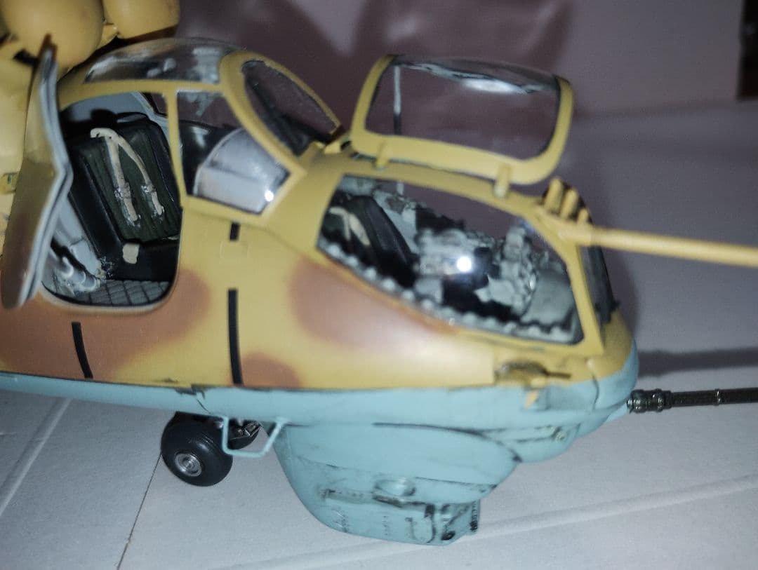 プラモデル完成機　1/48　MIL Mi-24ハインドガンシップ