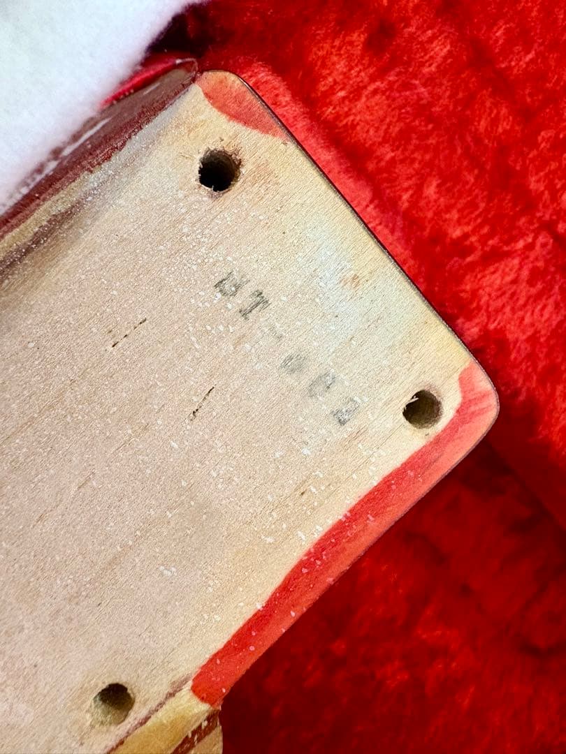 F*様 U*u様 【ネック良材 / CS Fat ’50s 搭載】Fender