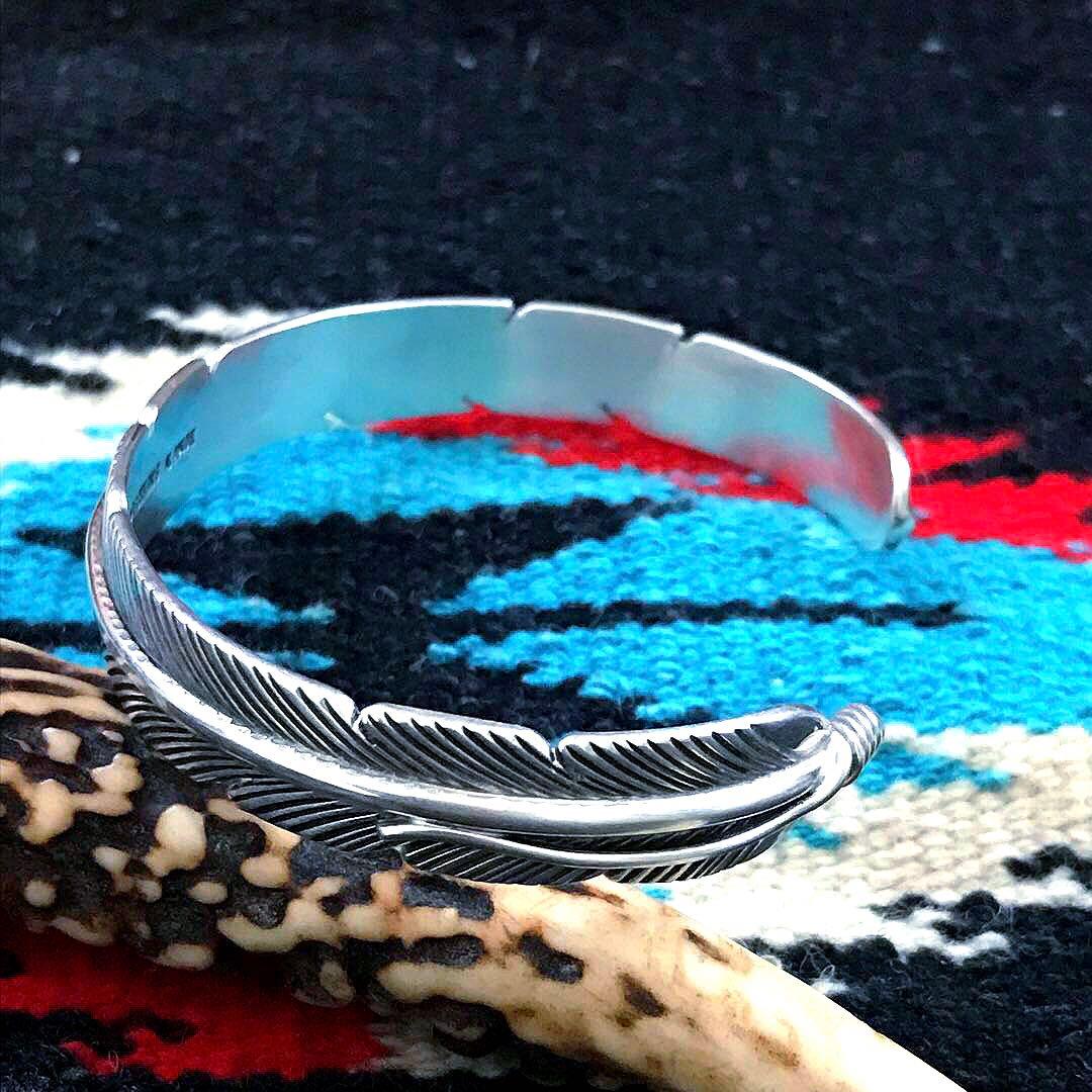 ☆ハル☆ ハーヴィーメイス　　　フェザー　シルバーバングル