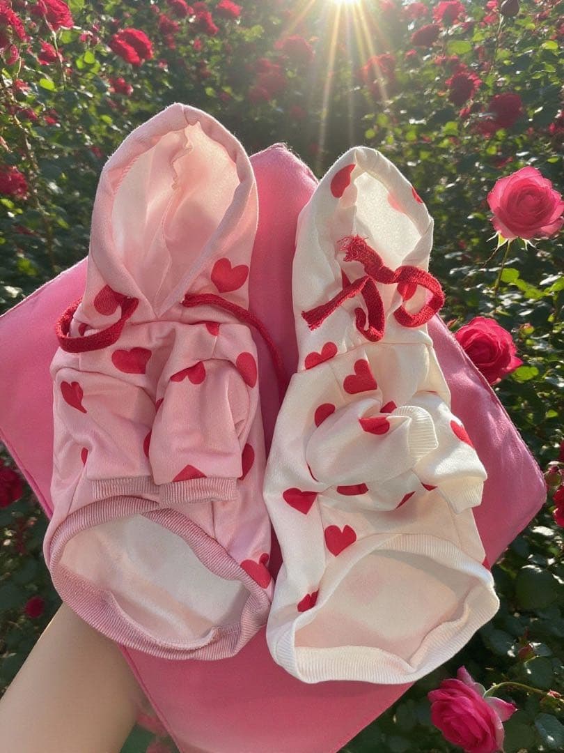 専用出品とっても可愛いハート模様のフードパーカー 犬服　猫服　ペット用品