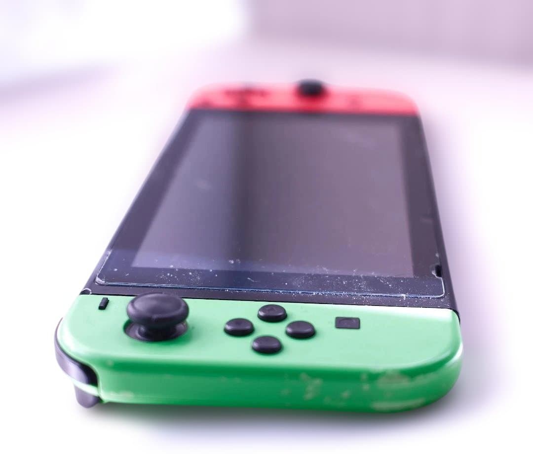 Nintendo Switchバッテリー強化版本体グリーン/レッド送料込匿名配送