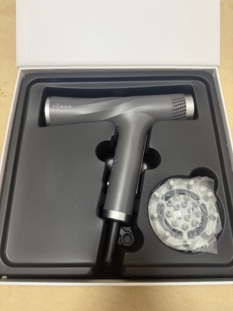 【ベイキチ】YA-MAN（ヤーマン） ドライヤー 本体＋アタッチメント付き