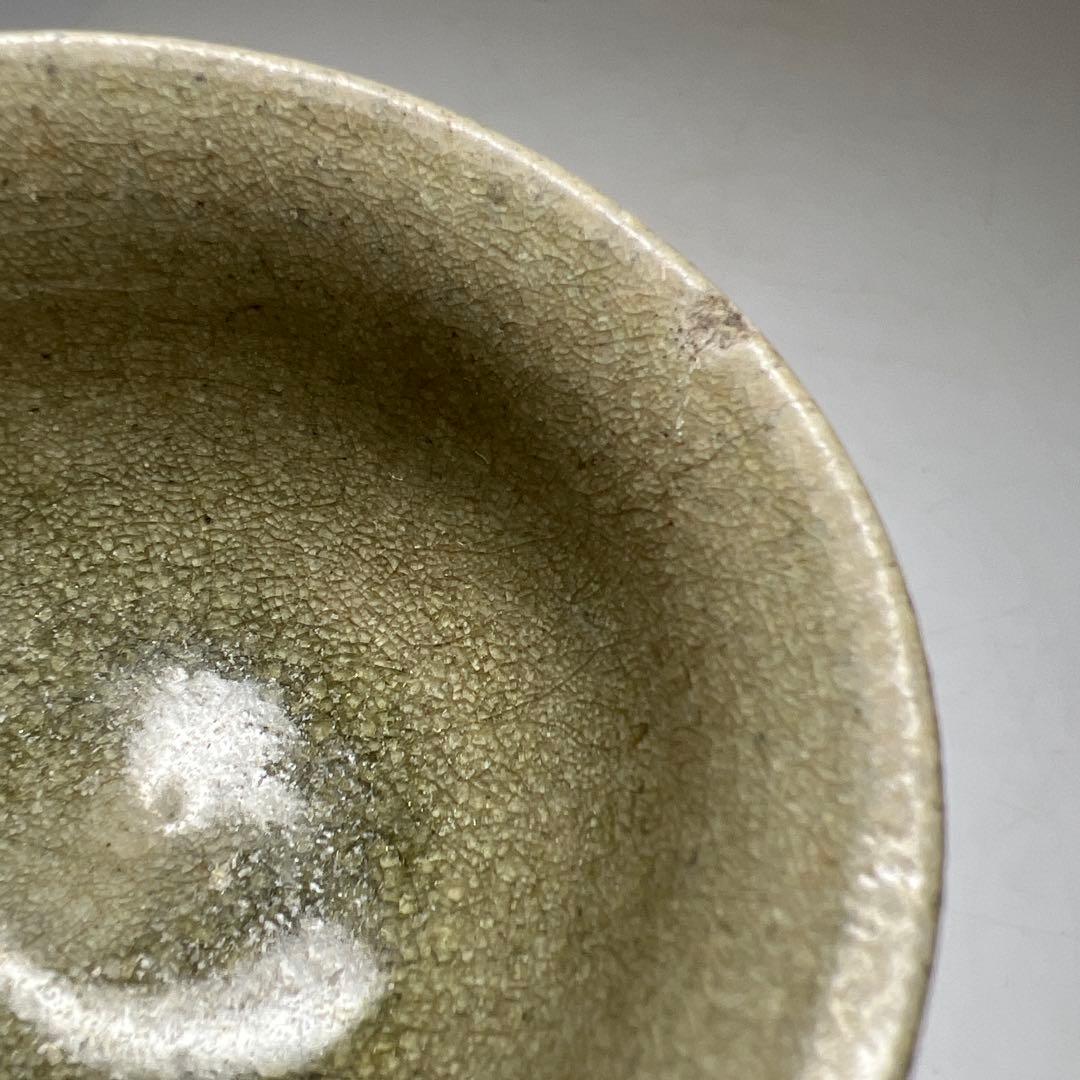 中国元時代　七官青磁ぐい呑　口径約7㎝　東Y7-1208③