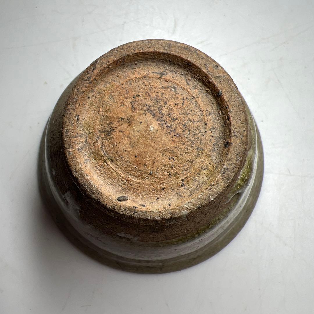 中国元時代　七官青磁ぐい呑　口径約7㎝　東Y7-1208③