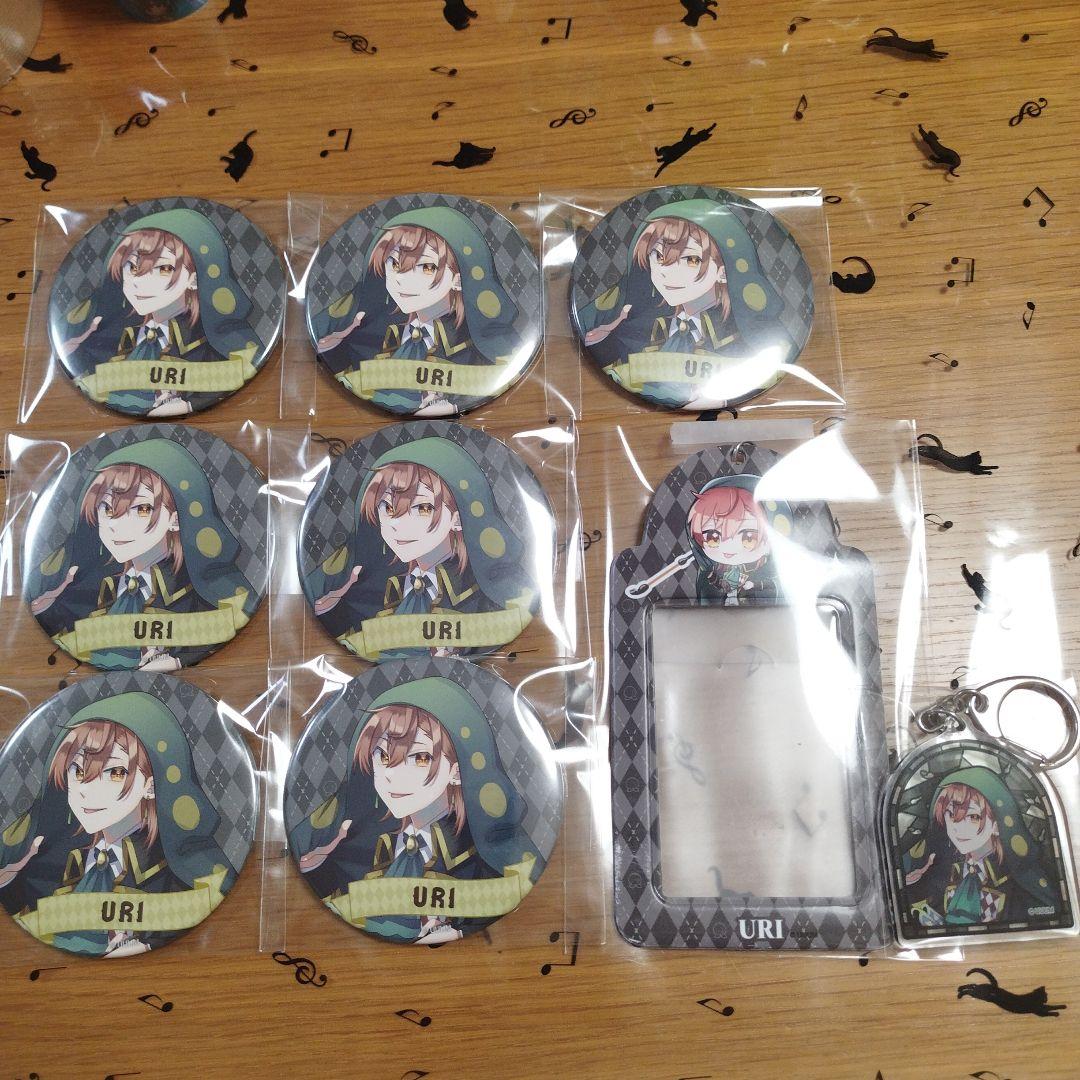 カラフルピーチ　うり　ワンダーランド　缶バッジ　まとめ売り　トレカケース