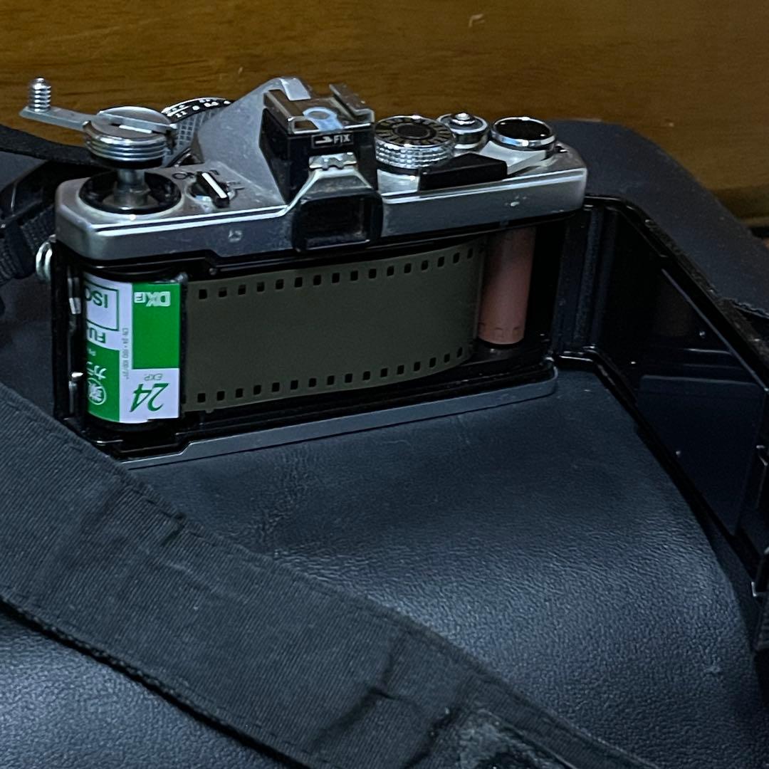 【 OLYMPUS / フィルムカメラ 】オリンパスカメラ OM10