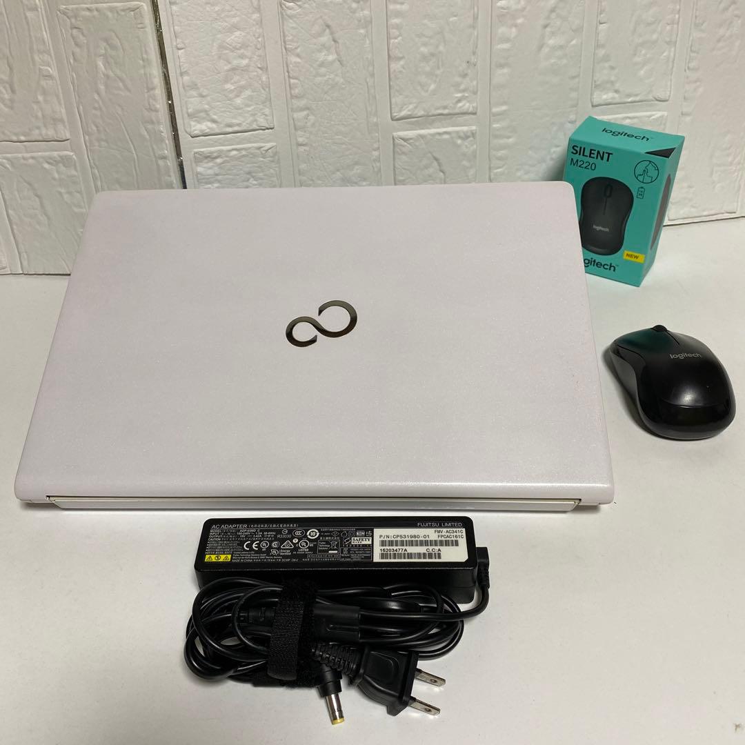 Windows11オフィス入り　Corei5 FHD SSD 256GB 富士通