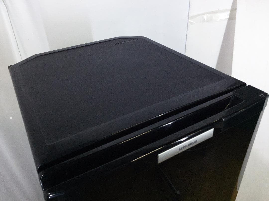 30日迄！送料無料★三菱 146L ラウンドカット 冷蔵庫【MR-P15T】