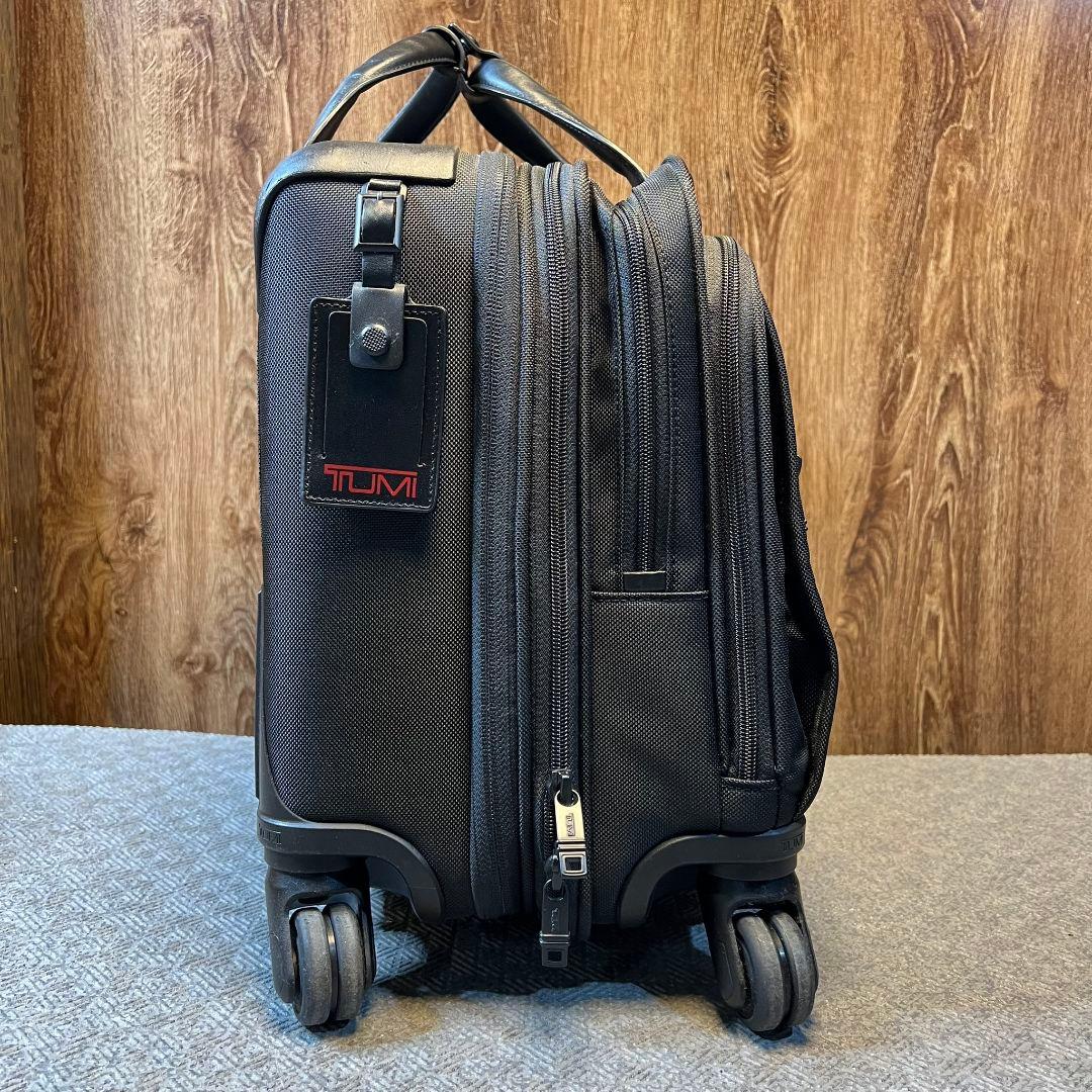 F868\"　ワケアリ品　TUMI デラックス・4ウィール・ラップトップ・ケース