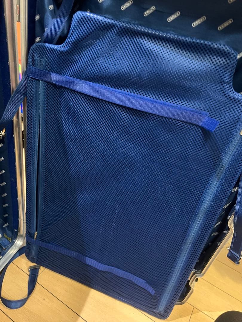 リモワ RIMOWAトパーズ　青ロゴ　スーツケース　キャリーバッグ　ビンテージ