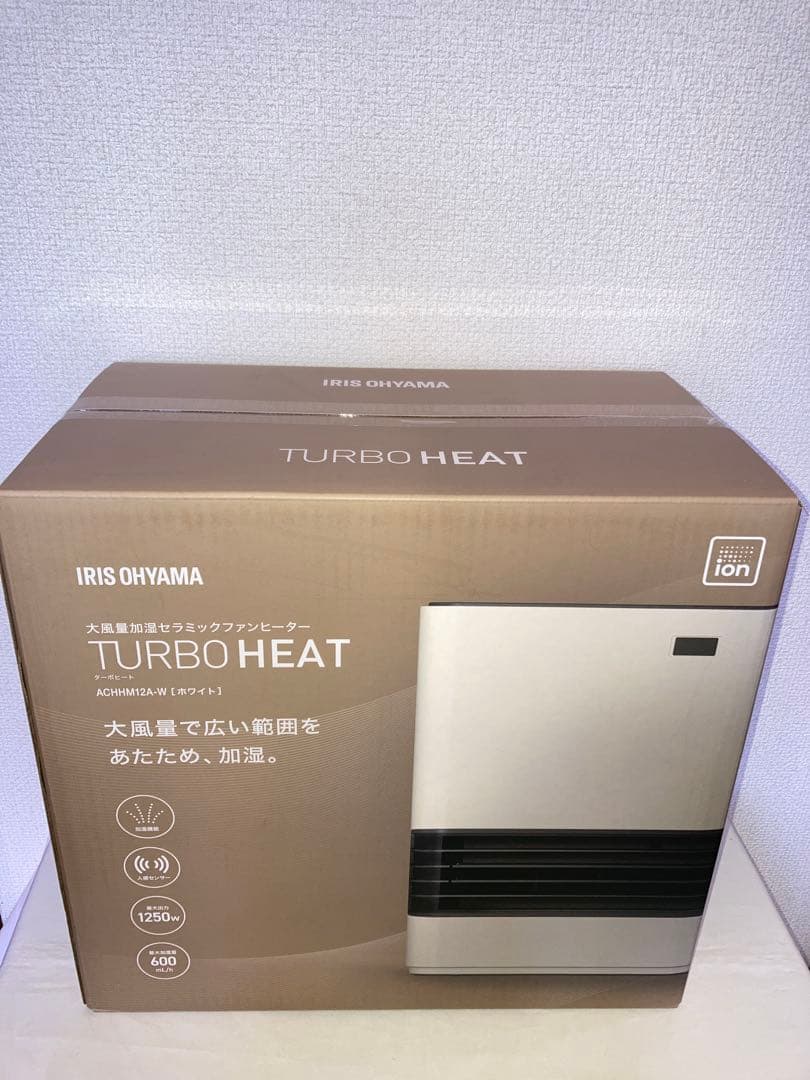 新品未開封　アイリスオーヤマ ファンヒーター ACHHM12A-W