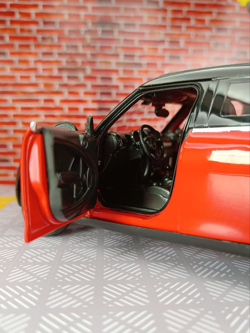 BMW Minicooper レッド ミニカー 2ド 1:24
