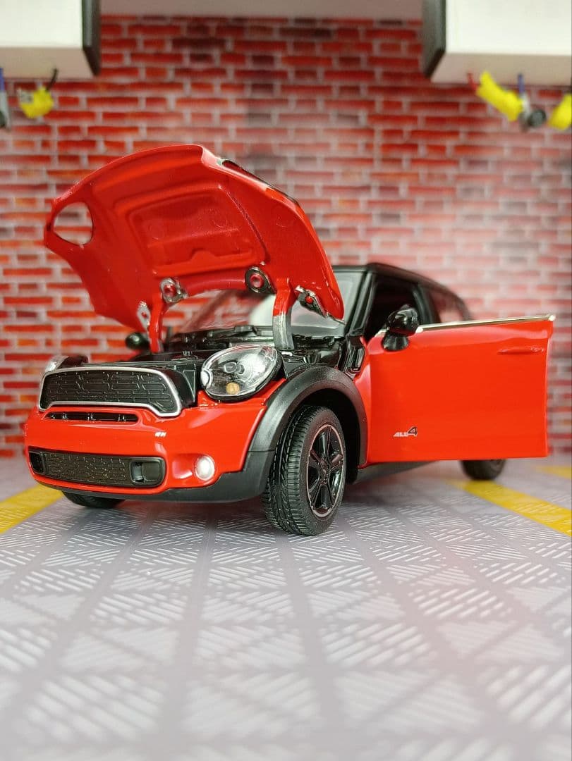 BMW Minicooper レッド ミニカー 2ド 1:24