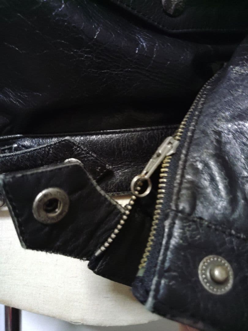 黒革ジャケット①