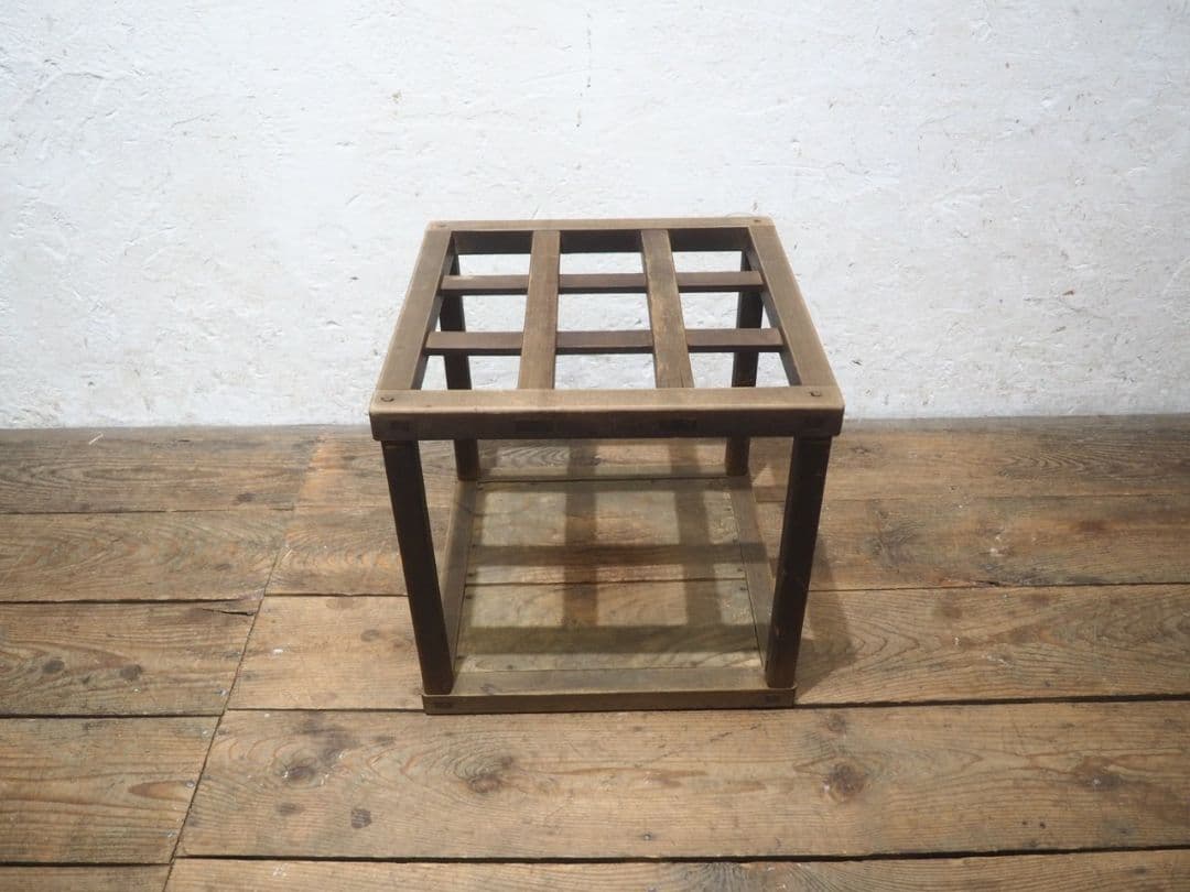 1334 レトロな櫓炬燵　櫓こたつ　テーブル　オブジェ　古家具　シェード　照明