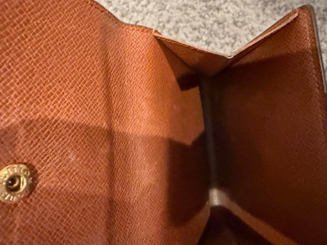 Louis Vuitton モノグラム 二つ折り財布ルイヴィトンケース