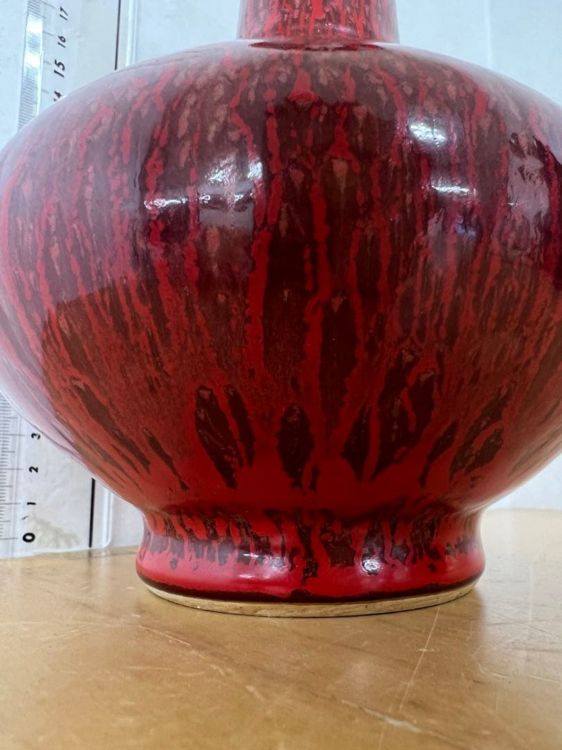 中国清朝　康熙年製紅釉長頸瓶骨董　唐物　アンティーク　古美術品　骨董　江戸　青磁