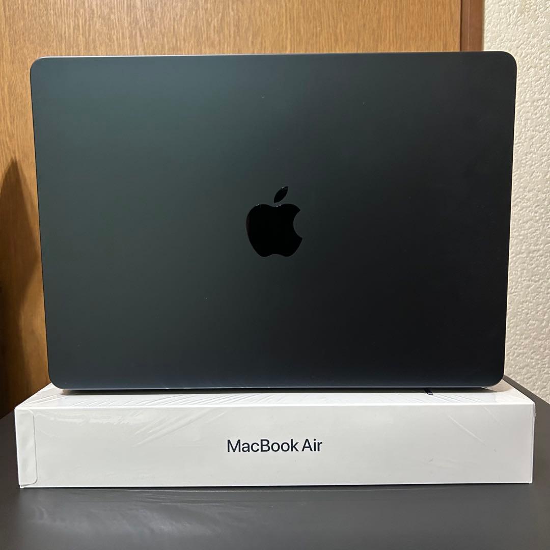 美品　MacBook Air MLY33J/A 256GB M2 2022年
