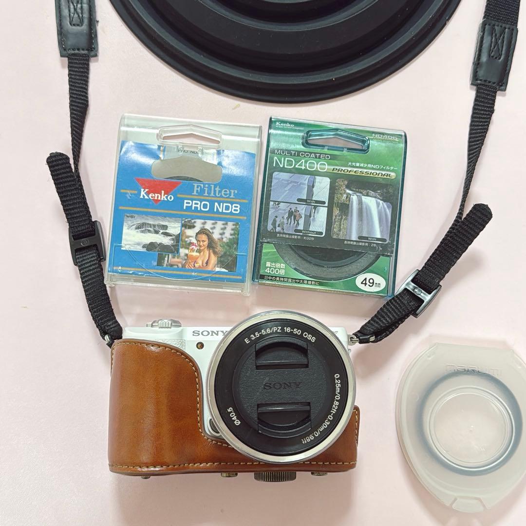 SONY α5100 ミラーレスカメラ レンズ3つ付き αシリーズ ホワイト