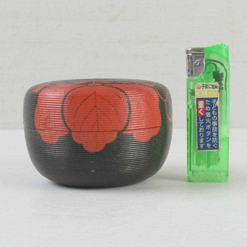 茶道具　塗師　川瀬表完作　内金菊桐紋　寿輪平棗　共箱　V　9541