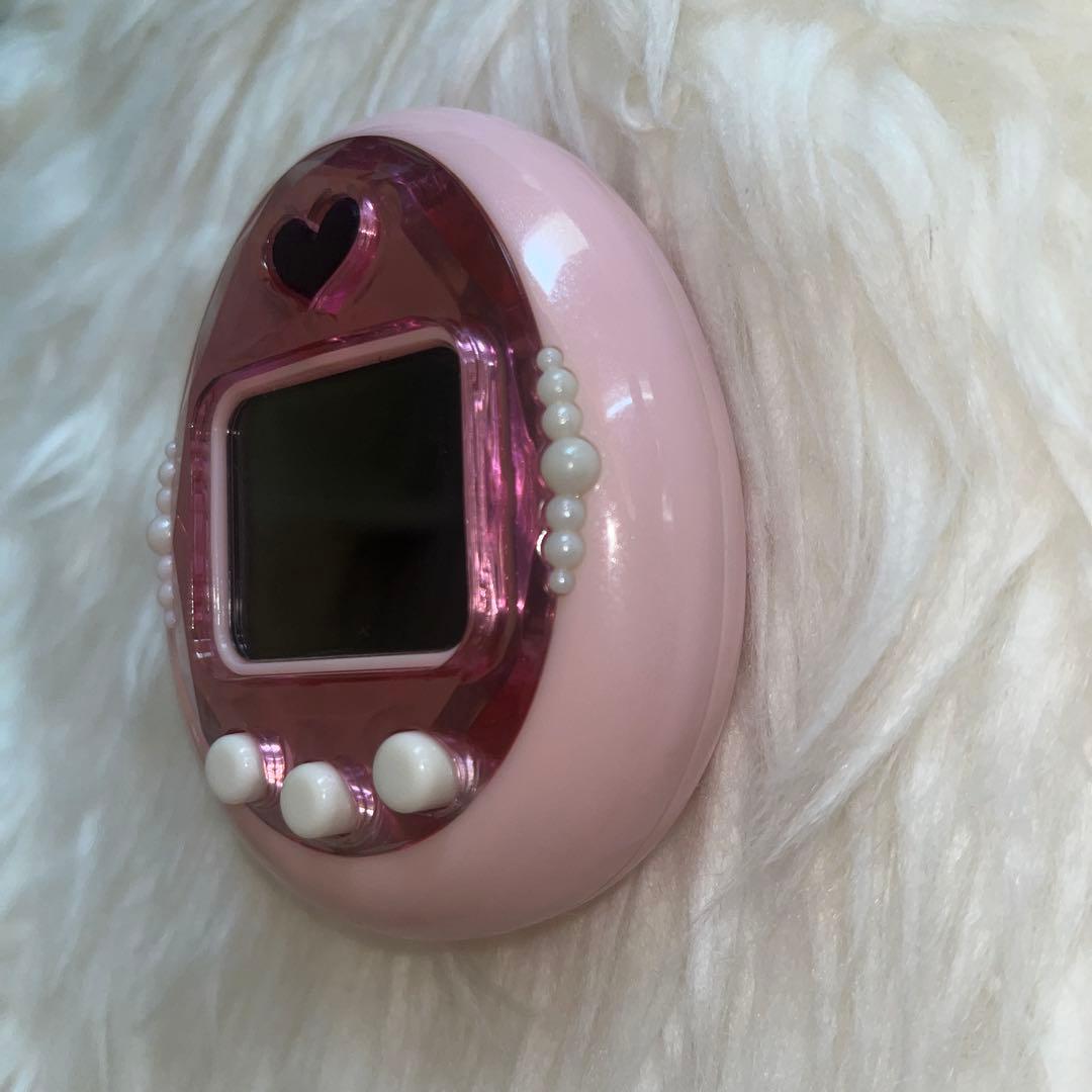 おうち で　たまごっち　ピンク　もっとiD!おうちdeたまごっちステーション+